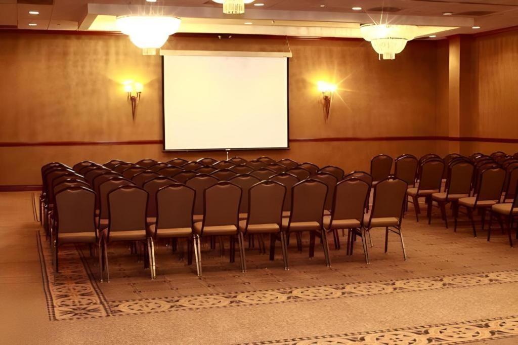 Garden Plaza Hotel Saddle Brook Luaran gambar