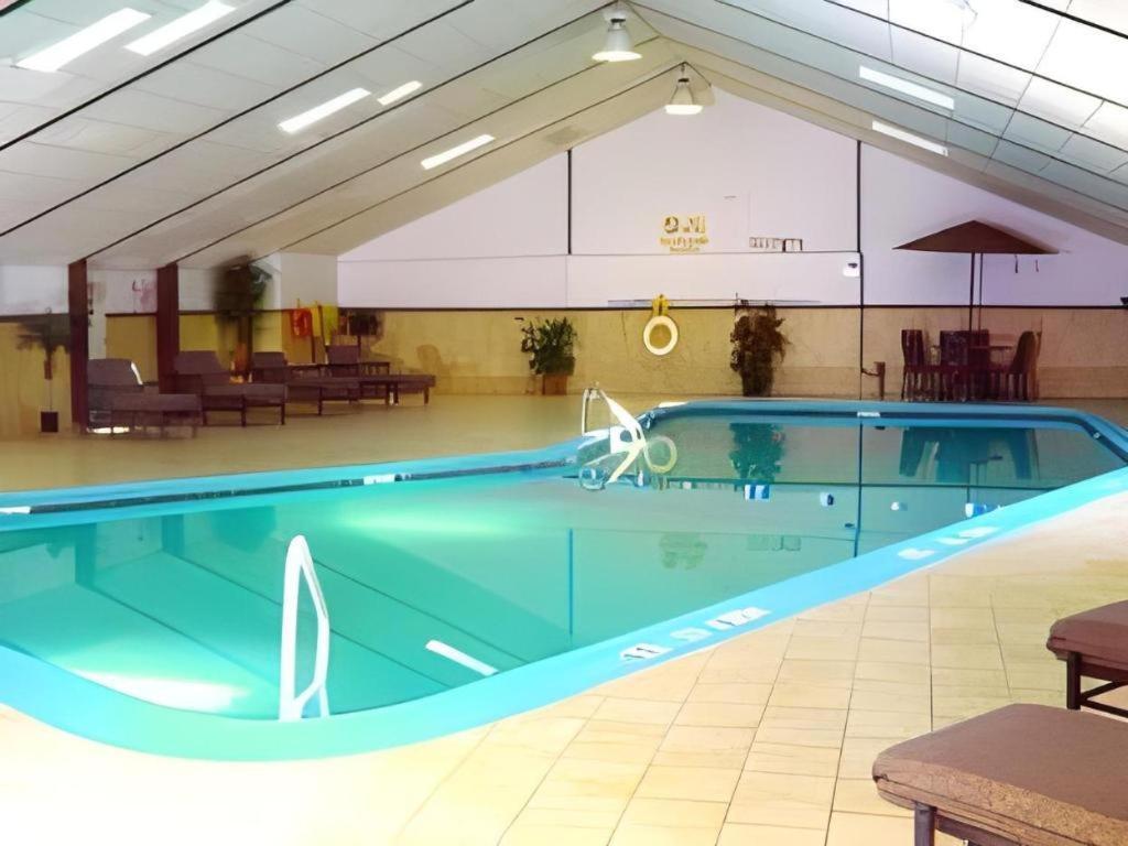 Garden Plaza Hotel Saddle Brook Luaran gambar