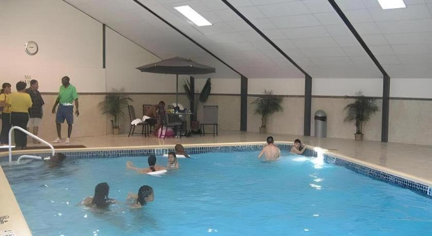 Garden Plaza Hotel Saddle Brook Luaran gambar