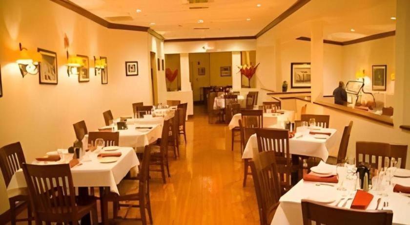 Garden Plaza Hotel Saddle Brook Luaran gambar